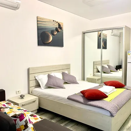 아파트 Aparthotelmamaianord 815 Sb Building Stefan Resort *